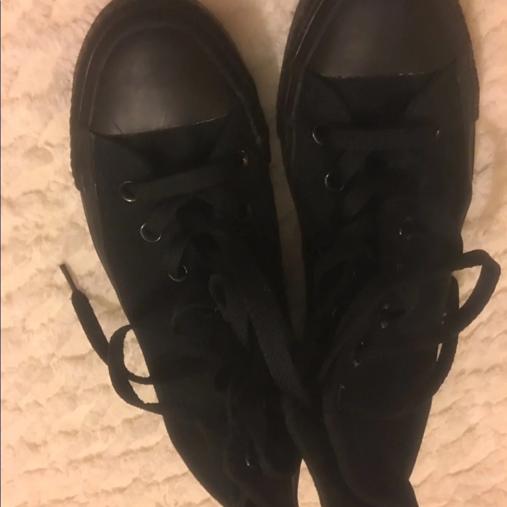 Converse  shoes